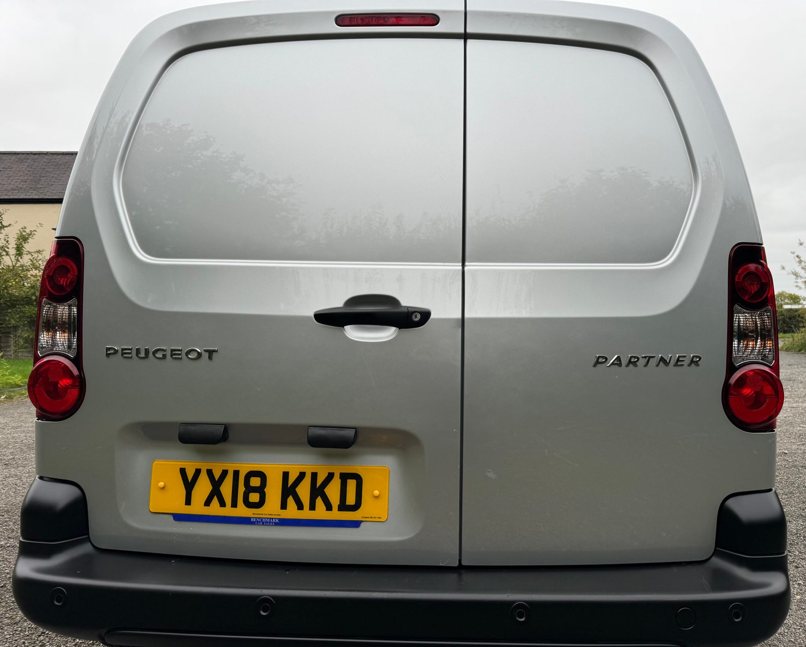 
								Peugeot Partner 1.6BlueHDi Professional 2018 full									