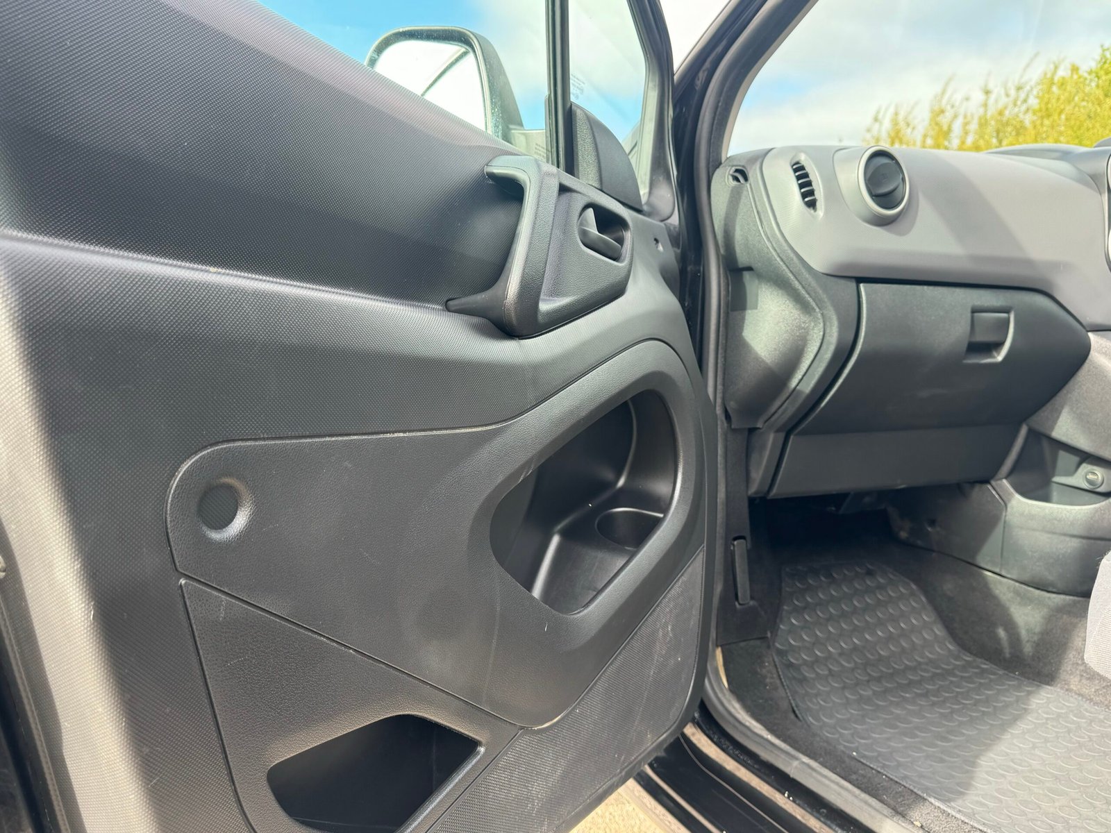 
								Citroen Berlingo 1.6HDi Enterprise 2016 CF16ERJ full									