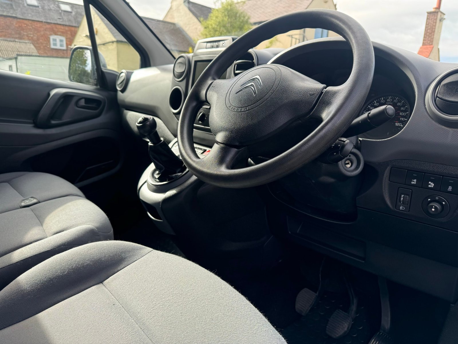 
								Citroen Berlingo 1.6HDi Enterprise 2016 CF16ERJ full									