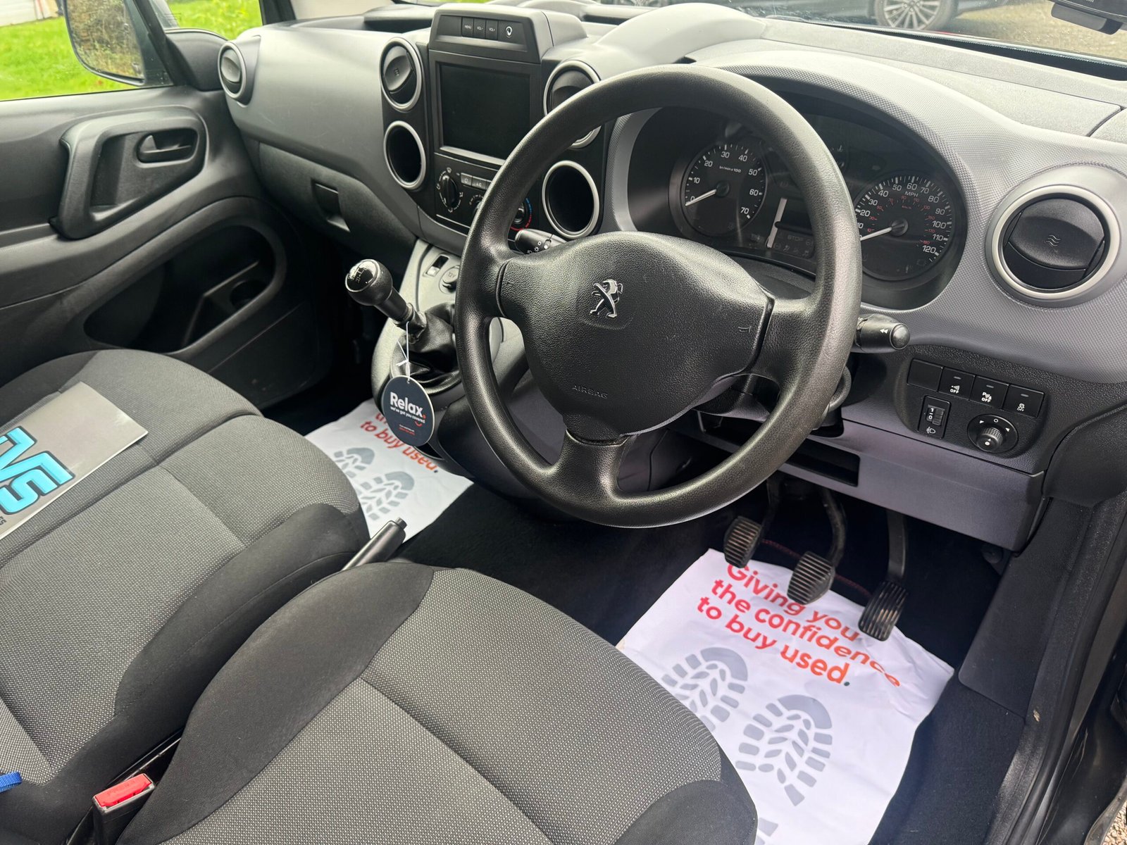 
								Peugeot Partner 1.6BlueHDi Professional 2017 full									