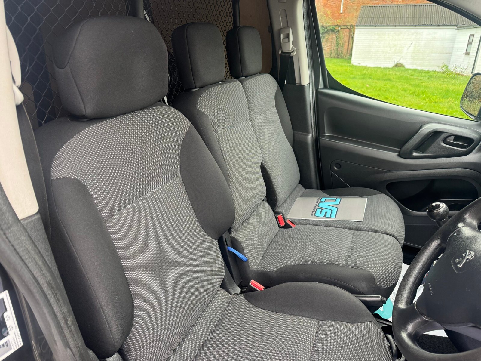 
								Peugeot Partner 1.6BlueHDi Professional 2017 full									