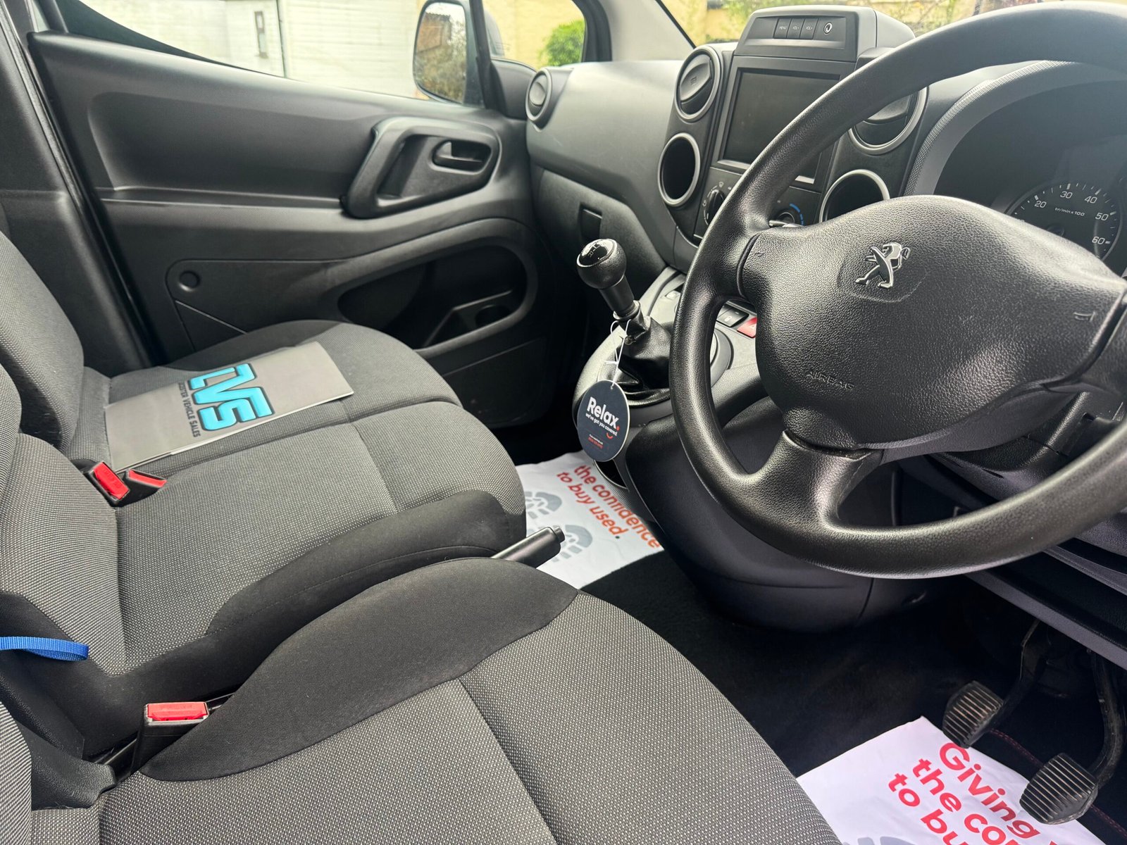 
								Peugeot Partner 1.6BlueHDi Professional 2017 full									