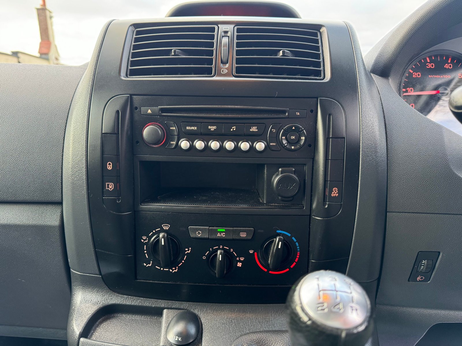 
								Peugeot Expert 1.6HDi 2014/64 58K Miles full									