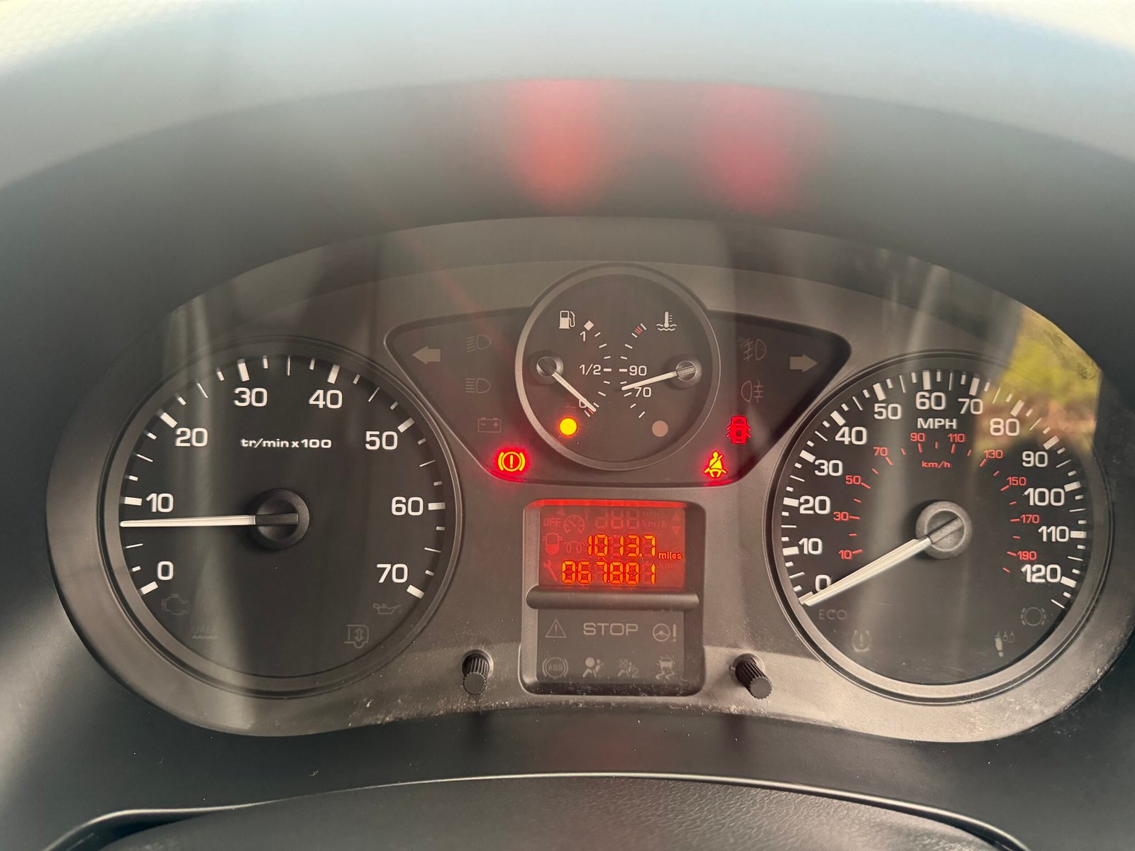 
								Peugeot Partner 1.6HDi Professional 2014 full									