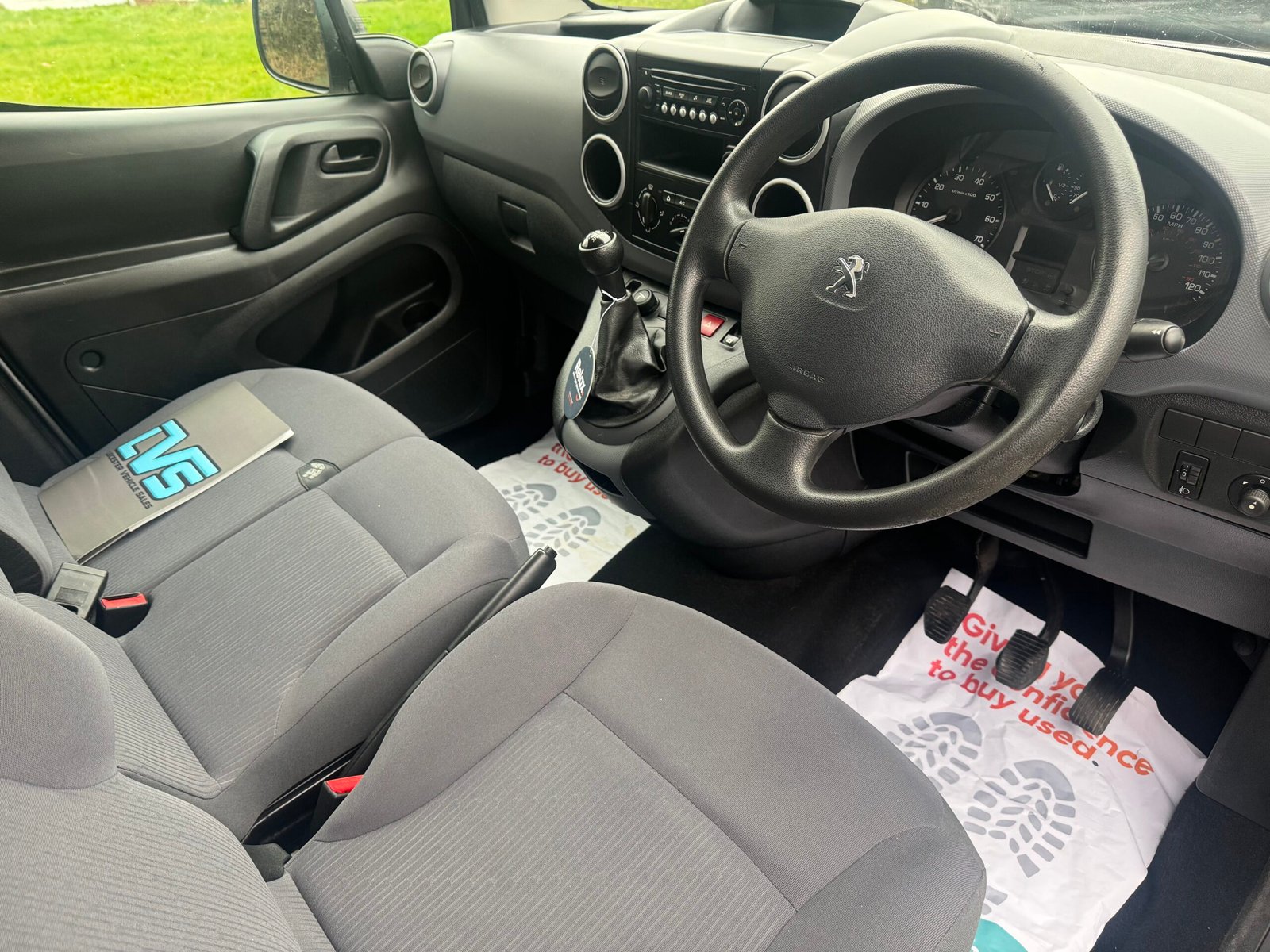 
								Peugeot Partner 1.6HDi Professional 2014 full									