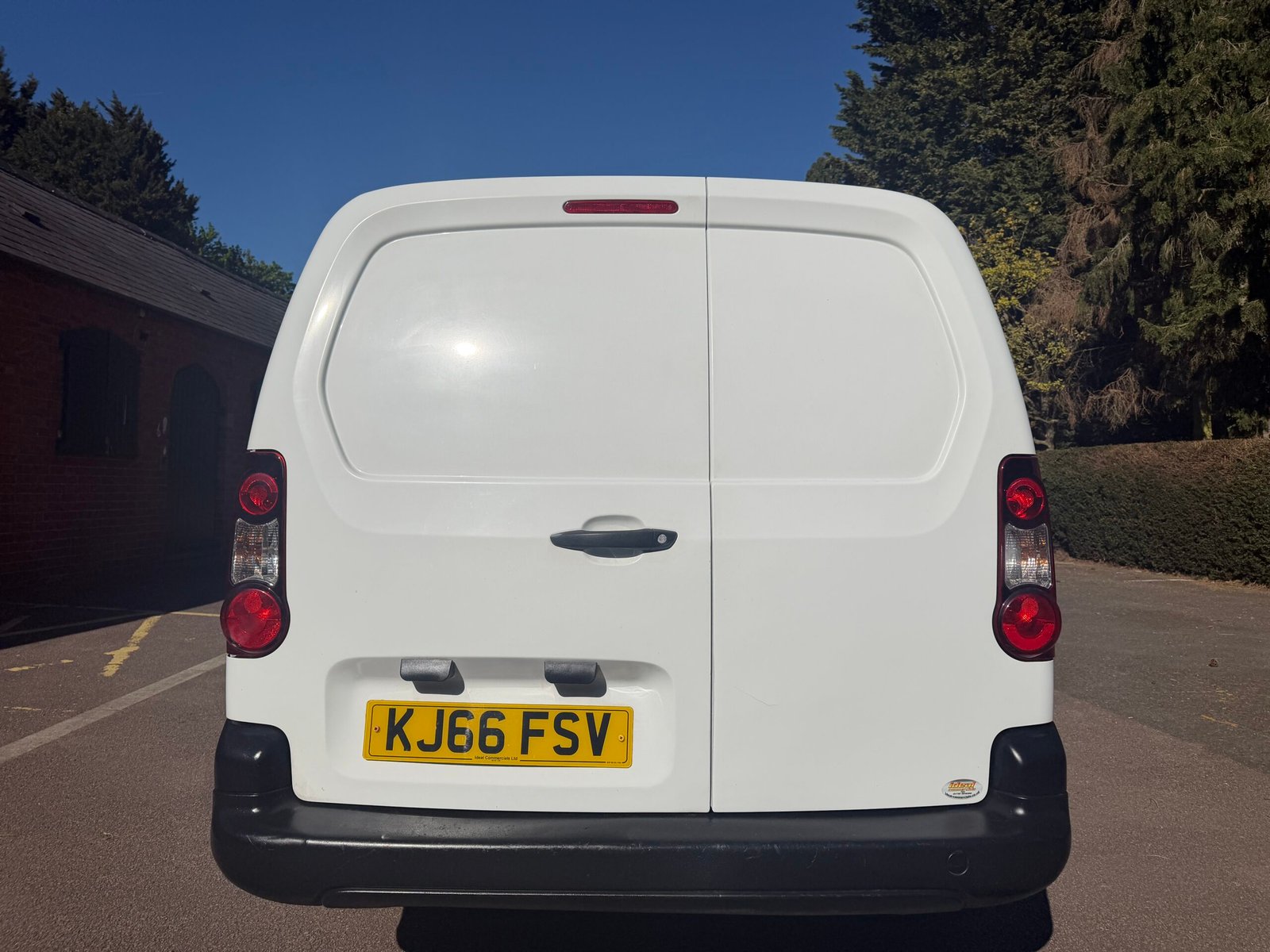 
								2017 Citroen Berlingo 1.6BlueHDi LX LWB L2 full									