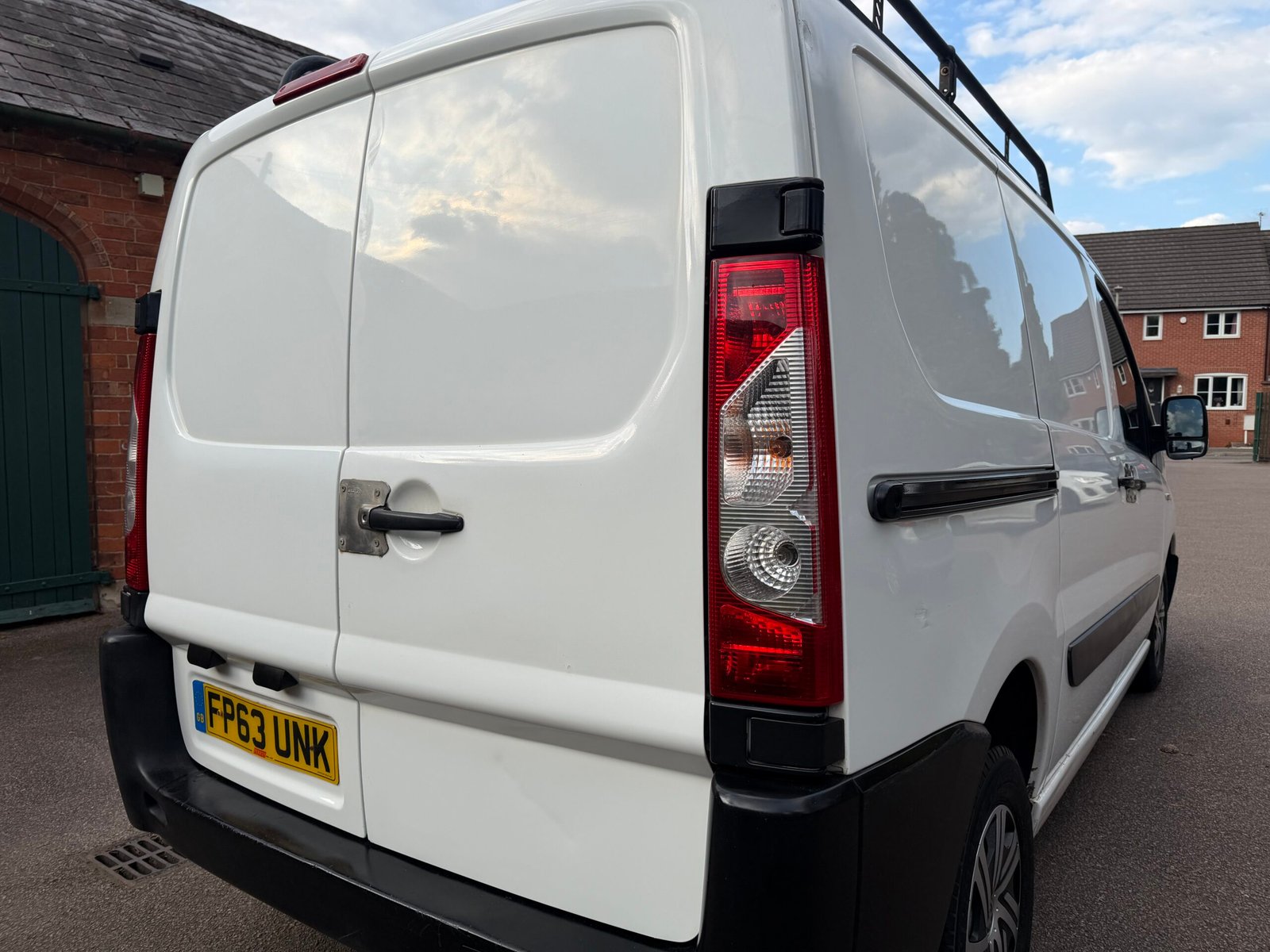 
								Peugeot Expert Professional 1.6HDi 67k full									