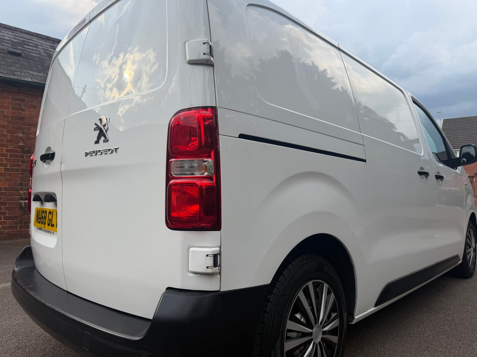 
								Peugeot Expert Professional 1.6BlueHDi 2018/68 full									