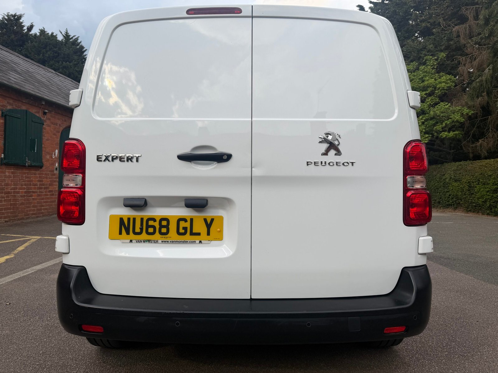 
								Peugeot Expert Professional 1.6BlueHDi 2018/68 full									